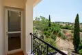 Mieszkanie 2 pokoi 85 m² Chloraka, Cypr