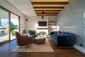 Villa mit 2 Schlafzimmern 185 m² Tivat, Montenegro