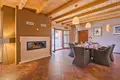 Villa de tres dormitorios 400 m² Roviño, Croacia