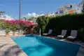 Haus 4 Schlafzimmer 204 m² Dos Hermanas, Spanien