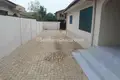 Дом 4 спальни  Аккра, Гана