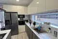 4-Schlafzimmer-Villa 250 m² Germasogeia, Zypern