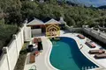 4 room villa 900 m² in Марковичи, Montenegro