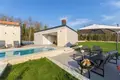 4 bedroom Villa 300 m² Grad Porec, Croatia