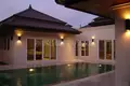 Villa mit 2 Schlafzimmern 145 m² Rawai, Thailand
