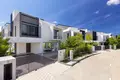 Townhouse 2 bedrooms 192 m² Choeng Thale, Thailand
