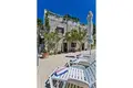 5 room house 330 m² Zrnovnica, Croatia