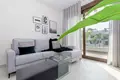 Mieszkanie 3 pokoi 70 m² Torrevieja, Hiszpania