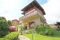 Villa 1 700 m² Selvino, Italy