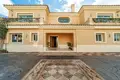 Haus 8 Schlafzimmer 902 m² Dos Hermanas, Spanien