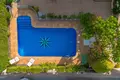 6-Schlafzimmer-Villa 728 m² Torrevieja, Spanien