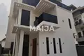 Haus  Eti Osa, Nigeria