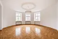 Commercial property 3 rooms 84 m² in Warsaw, Poland