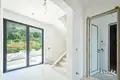 4-Schlafzimmer-Villa 261 m² Budva, Montenegro