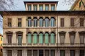 Propriété commerciale 1 000 m² à Rome, Italie