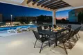 4-Schlafzimmer-Villa 310 m² Opcina Karlobag, Kroatien