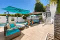 Haus 4 Schlafzimmer 232 m² Dos Hermanas, Spanien