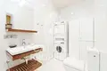 Mieszkanie 3 pokoi 92 m² Ryga, Łotwa