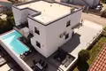 villa de 5 dormitorios 255 m² Pola, Croacia