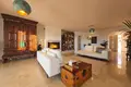 4 bedroom house 365 m² Dos Hermanas, Spain