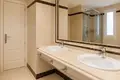 Mieszkanie 3 pokoi 162 m² Marbella, Hiszpania