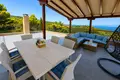 3 bedroom villa 165 m² Splitska, Croatia