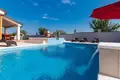 Casa 7 habitaciones 360 m² Pola, Croacia