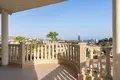 6-Schlafzimmer-Villa 650 m² Mouttagiaka, Zypern