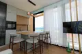 Apartamento vacacional de lujo en alquiler diario junto a la playa y con piscina en Radhima Vlora, Albania