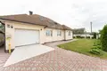 Casa 196 m² Nieharelski sielski Saviet, Belarús