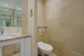 2 bedroom apartment 8 m² in London, United Kingdom
