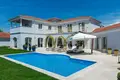 Villa 4 chambres 361 m² Grad Porec, Croatie