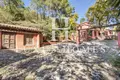 Villa 9 bedrooms 552 m² Benahavis, Spain