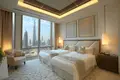 Complexe résidentiel New high-rise Sky Tower Residence with a pool, a garden and a restaurant close to the canal, in the central area of Business Bay, Dubai, UAE