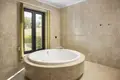 4 bedroom house 600 m² Dos Hermanas, Spain