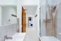 2 bedroom apartment 65 m² in London, United Kingdom