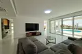 villa de 5 chambres 215 m² Mouttagiaka, Chypre