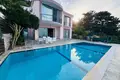 Villa avec vue sur la mer et piscine privée à Bellapais