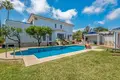 4 bedroom house 557 m² Dos Hermanas, Spain