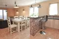 Villa de 4 dormitorios 260 m² Bijela, Montenegro