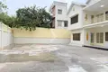 6 room villa  in Sangkat Boeng Keng Kang Ti Muoy, Cambodia