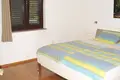 villa de 5 dormitorios 250 m² Omisalj, Croacia