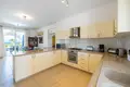 Mieszkanie 4 pokoi 176 m² Neo Chorio, Cypr