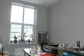 Propiedad comercial 4 habitaciones 100 m² en Riga, Letonia