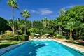 6 bedroom house 2 734 m² Dos Hermanas, Spain