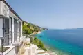 villa de 5 dormitorios 220 m² Grad Omis, Croacia