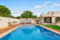 Villa de 4 dormitorios 230 m² Daya Vieja, Španjolska
