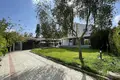 Dom 4 pokoi 240 m² w Nikozja, Cypr
