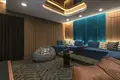Kompleks mieszkalny High-rise residence with a swimming pool and lounge areas in a posh neighborhood of Bangkok, Thailand