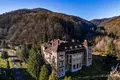 Projet Hôtelier Historique avec Source Thérapeutique à Sloboda